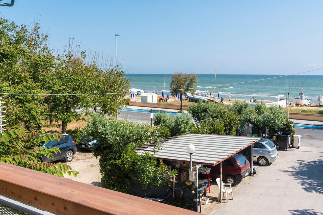 Se005 - Senigallia, Trilocale Sul Mare Con Spiaggia Apartment Bagian luar foto